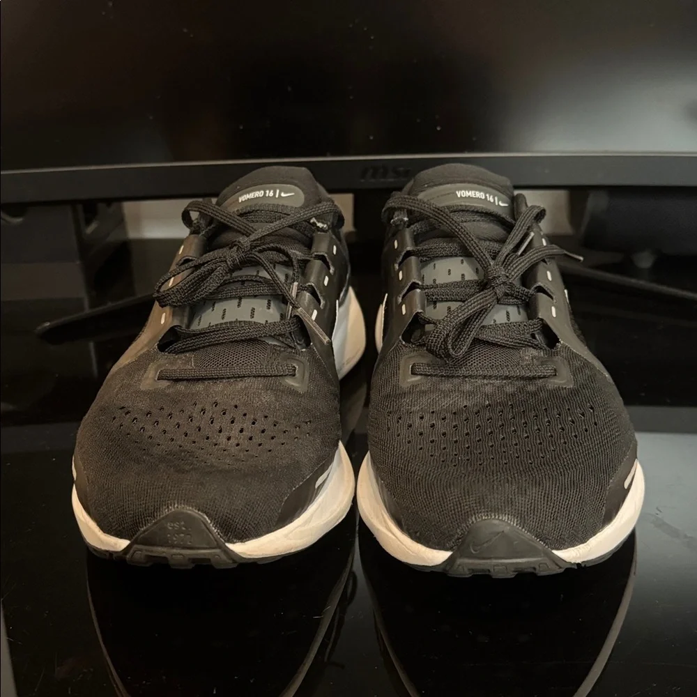 Nike Vomero 16